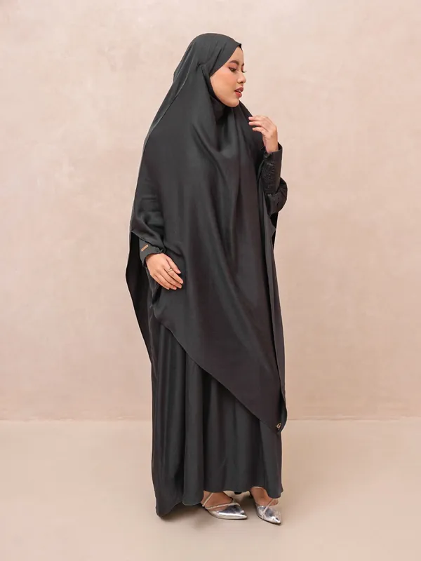 Saqqina Hijab - One Set Abaya Aluna & Khimar Hilya (Abaya Gamis Set Khimar Niqab Haji dan Umrah Bahan Andalusia / Anti Uv) Gamis Muslim Wanita Super Premium Quality - Abaya Saqqina Hijab